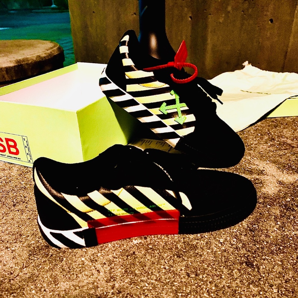 Off-White Vulc Low Black/Green/Yellow size 43